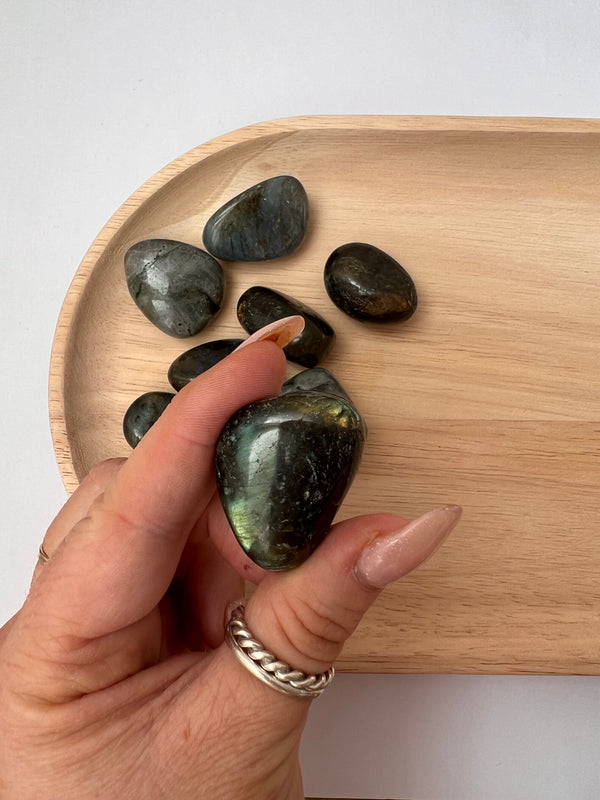 Labradorite Tumble Stone - Magic/Transformational/Protect